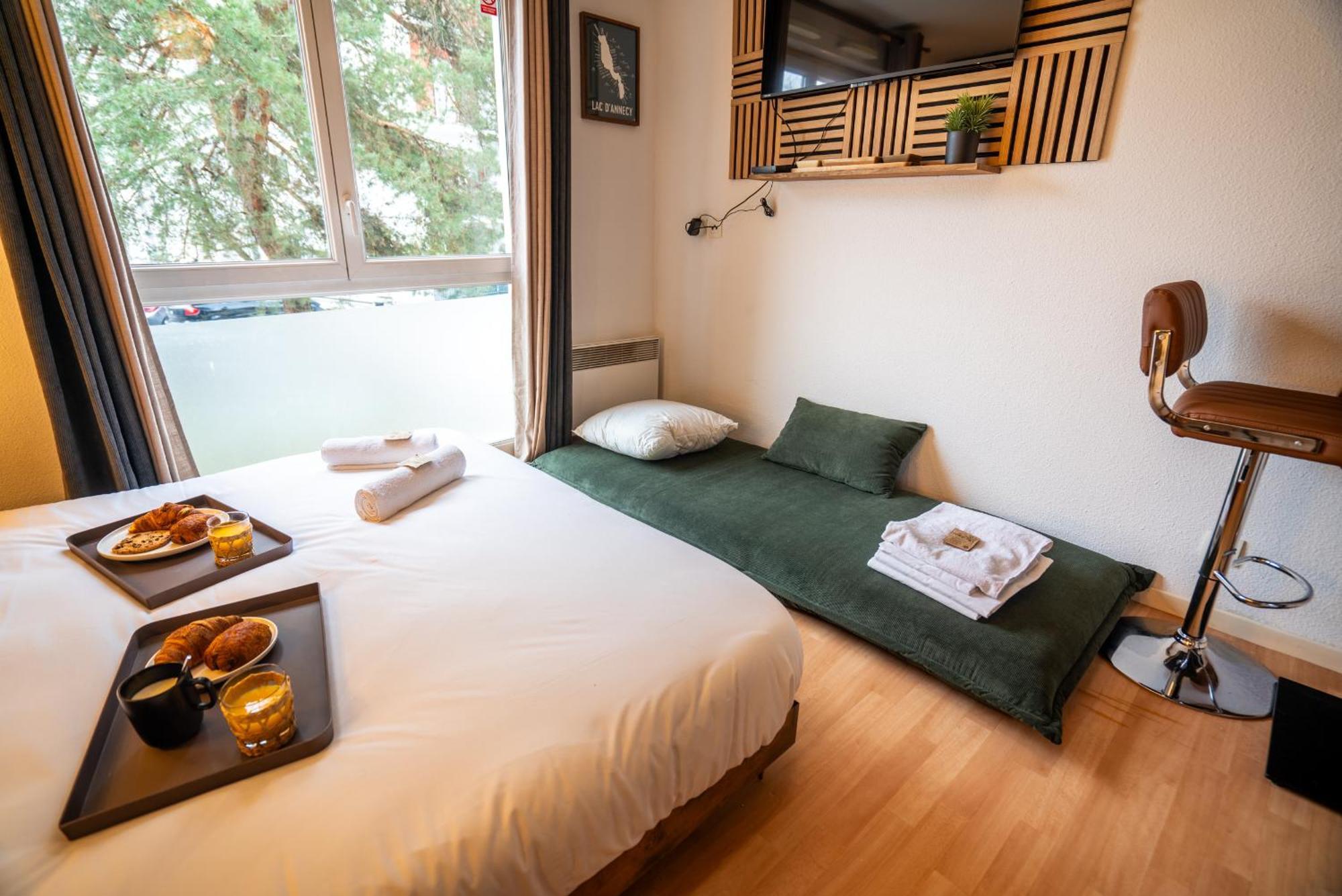 Cabana & Merci Annecy - Parking Et Proche Du Lac Exterior photo